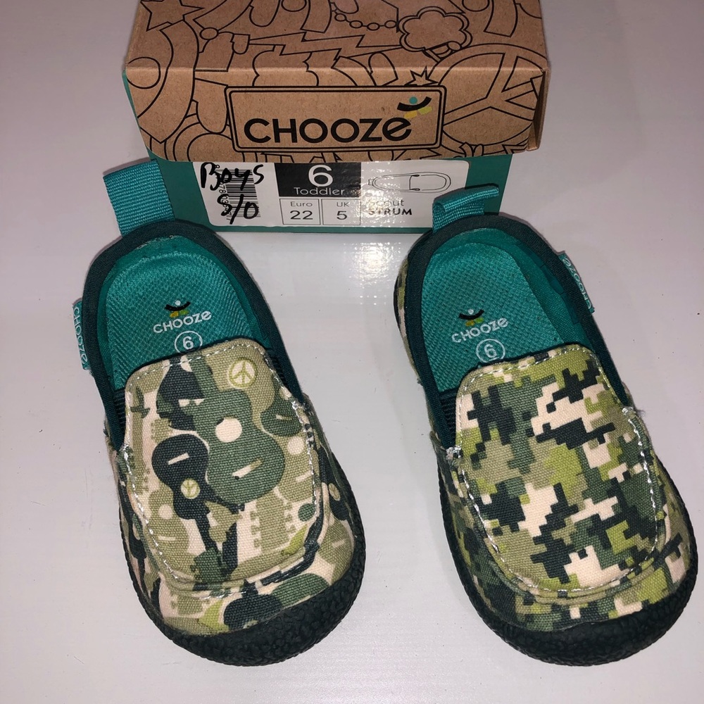 Chooze Scout Strum Shoe. Toddler 6.